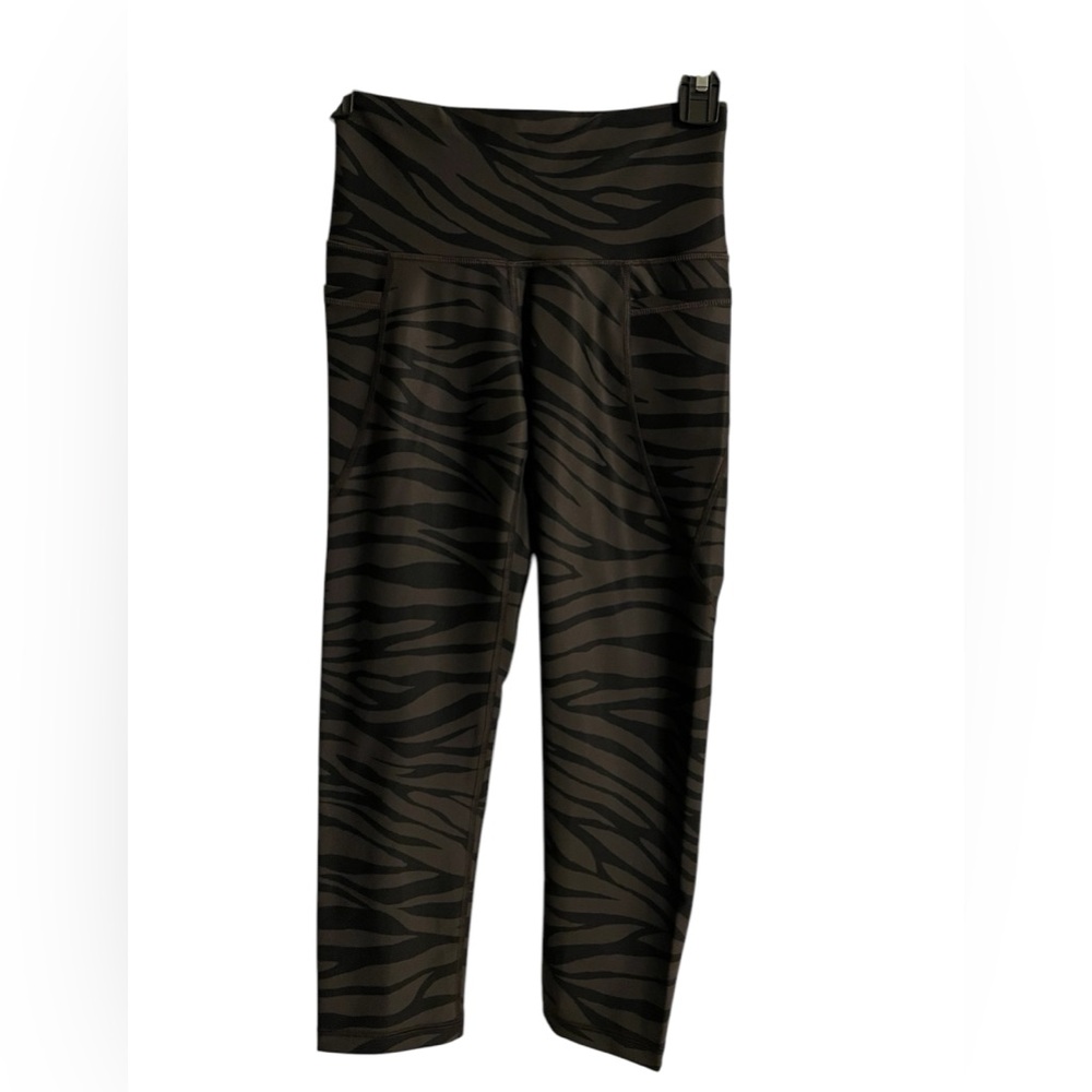 Old Navy Powersoft Capri Leggings - SZ XS
